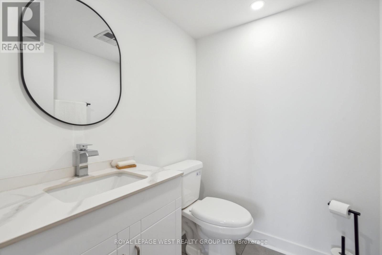 












1006 - 1580 MISSISSAUGA VALLEY

,
Mississauga,




Ontario
L5A3T8

