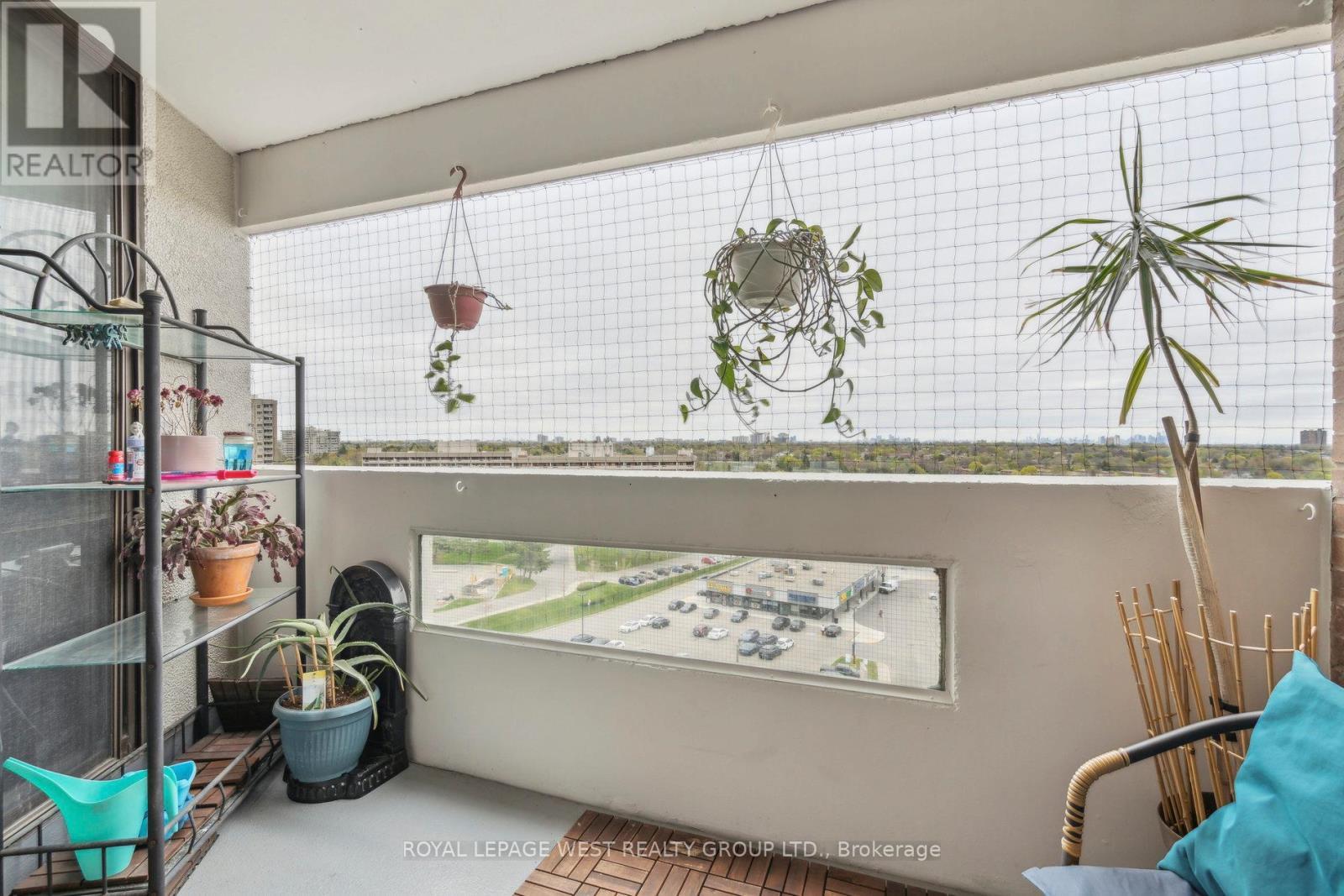 












1006 - 1580 MISSISSAUGA VALLEY

,
Mississauga,




Ontario
L5A3T8

