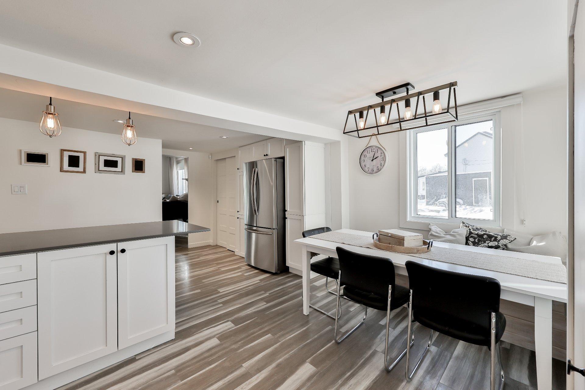 









3150


Ch. St-Charles

,
Terrebonne (Lachenaie),




QC
J6V0G9

