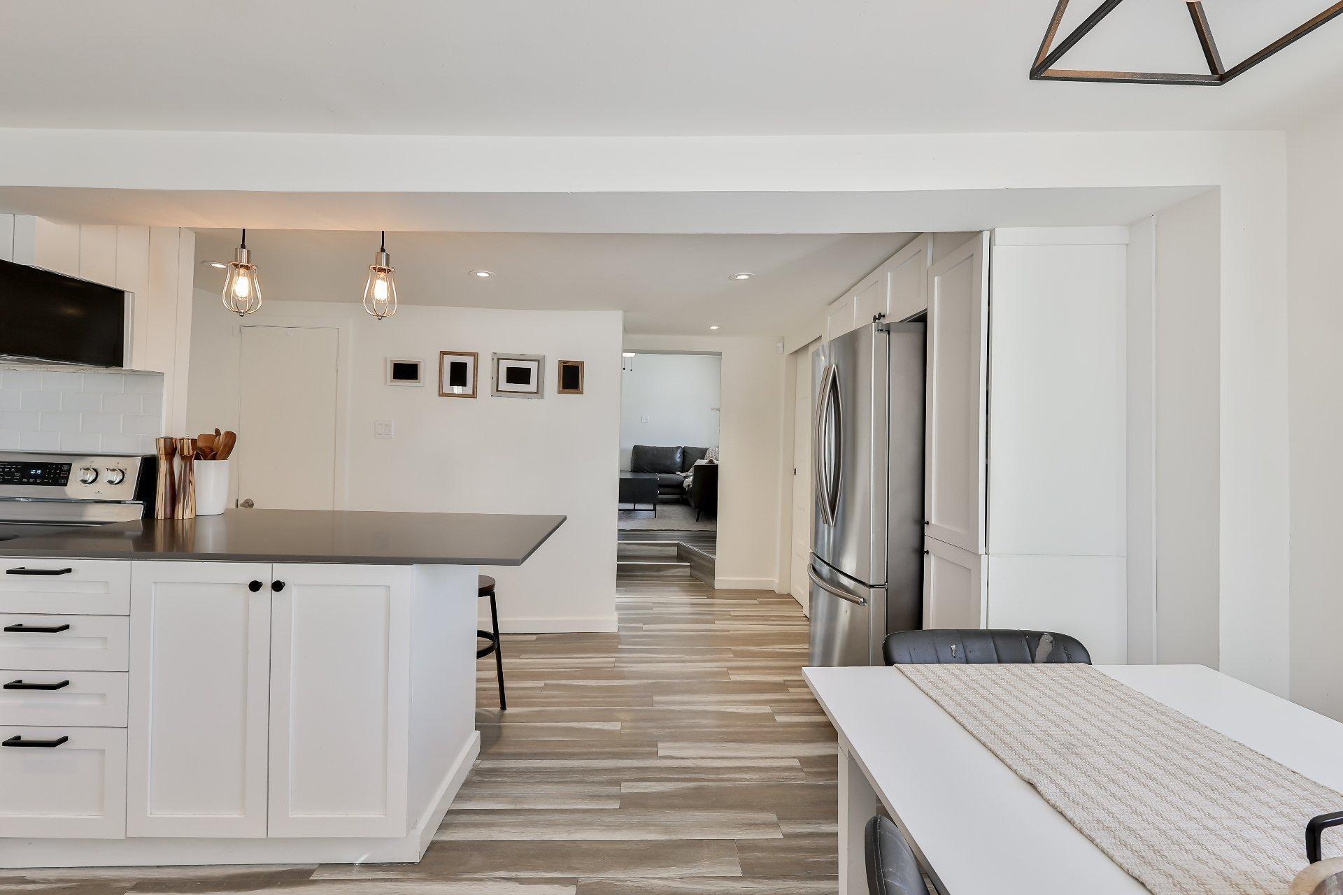 









3150


Ch. St-Charles

,
Terrebonne (Lachenaie),




QC
J6V0G9

