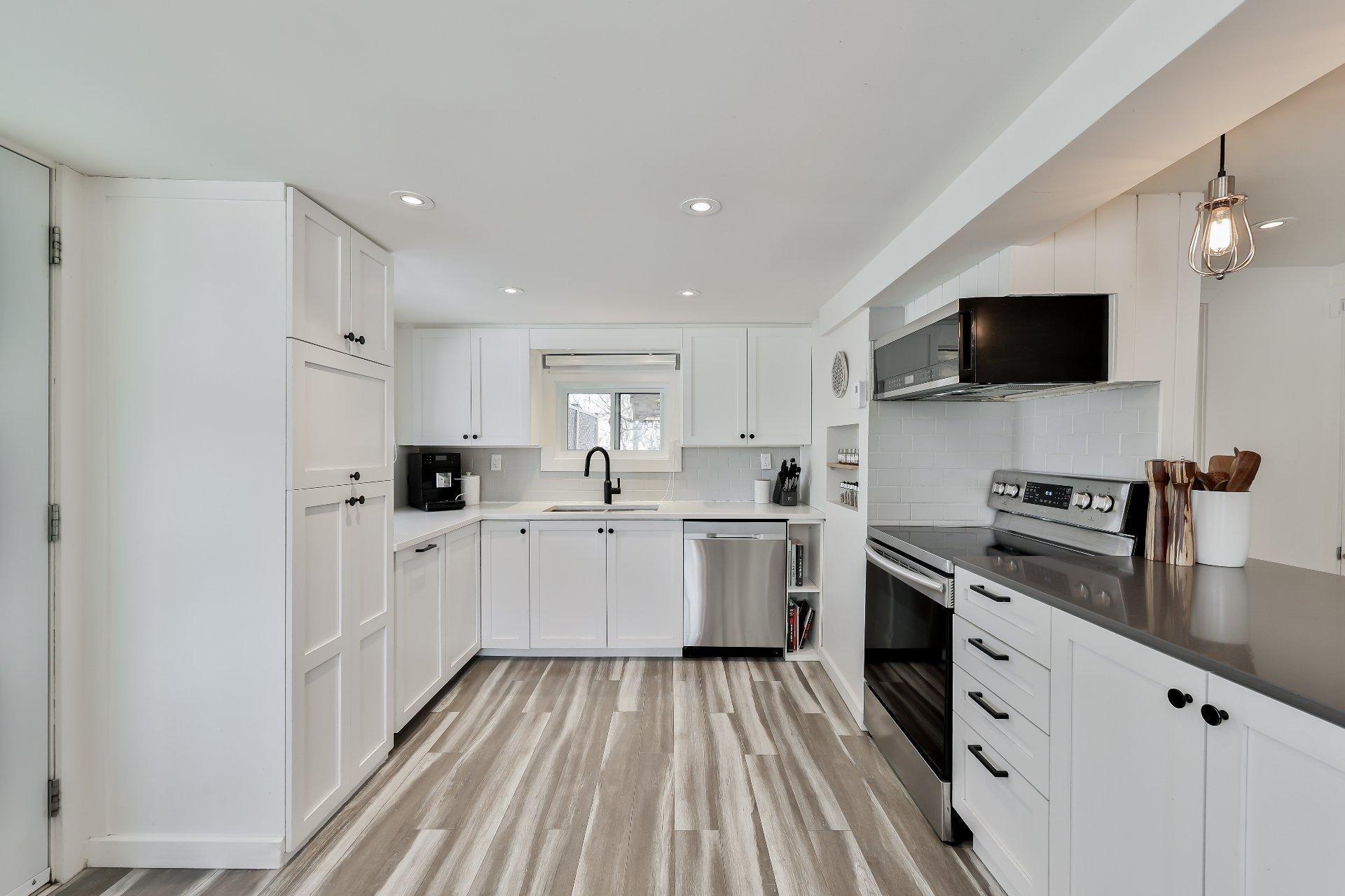 









3150


Ch. St-Charles

,
Terrebonne (Lachenaie),




QC
J6V0G9

