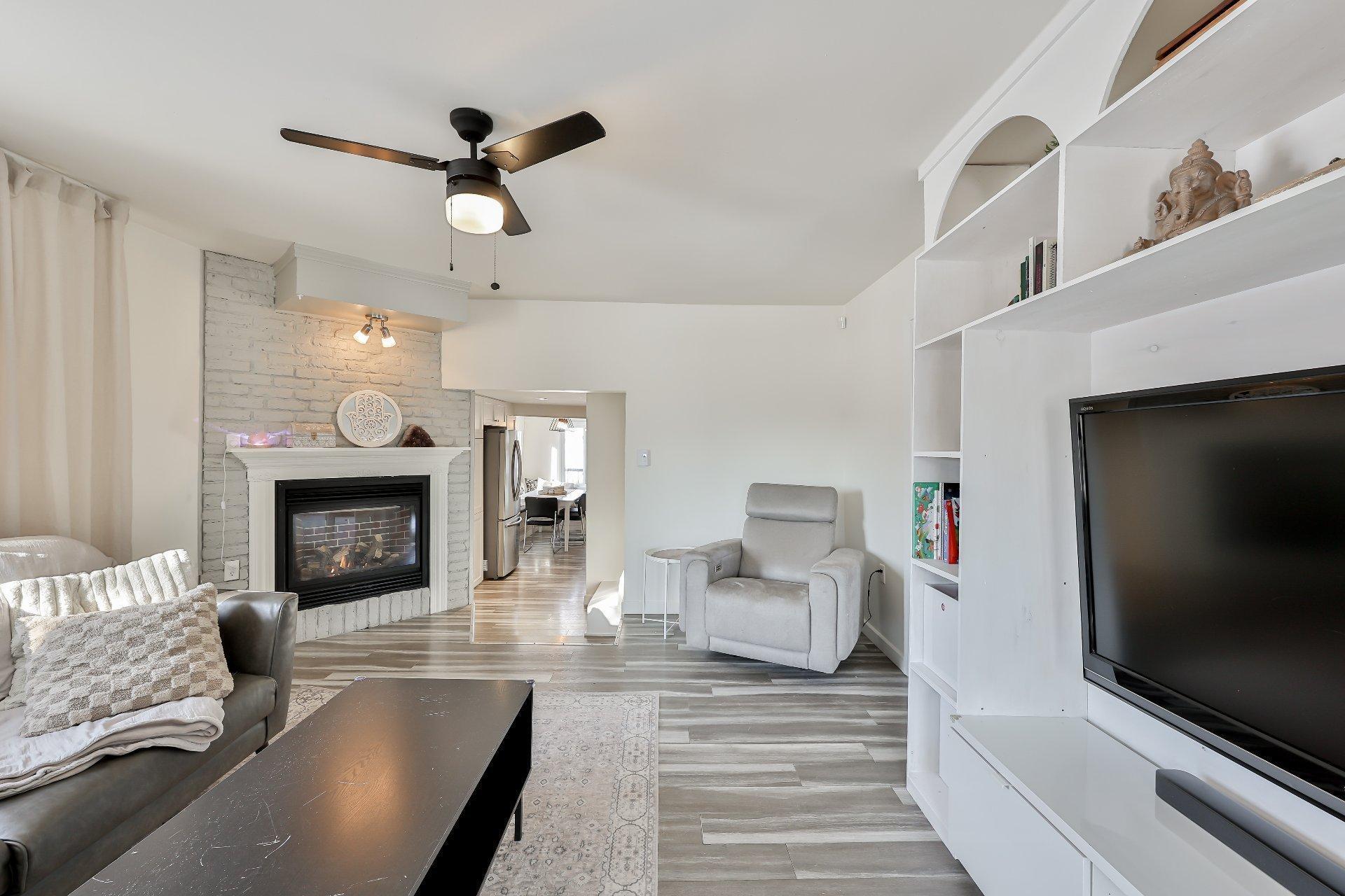 









3150


Ch. St-Charles

,
Terrebonne (Lachenaie),




QC
J6V0G9

