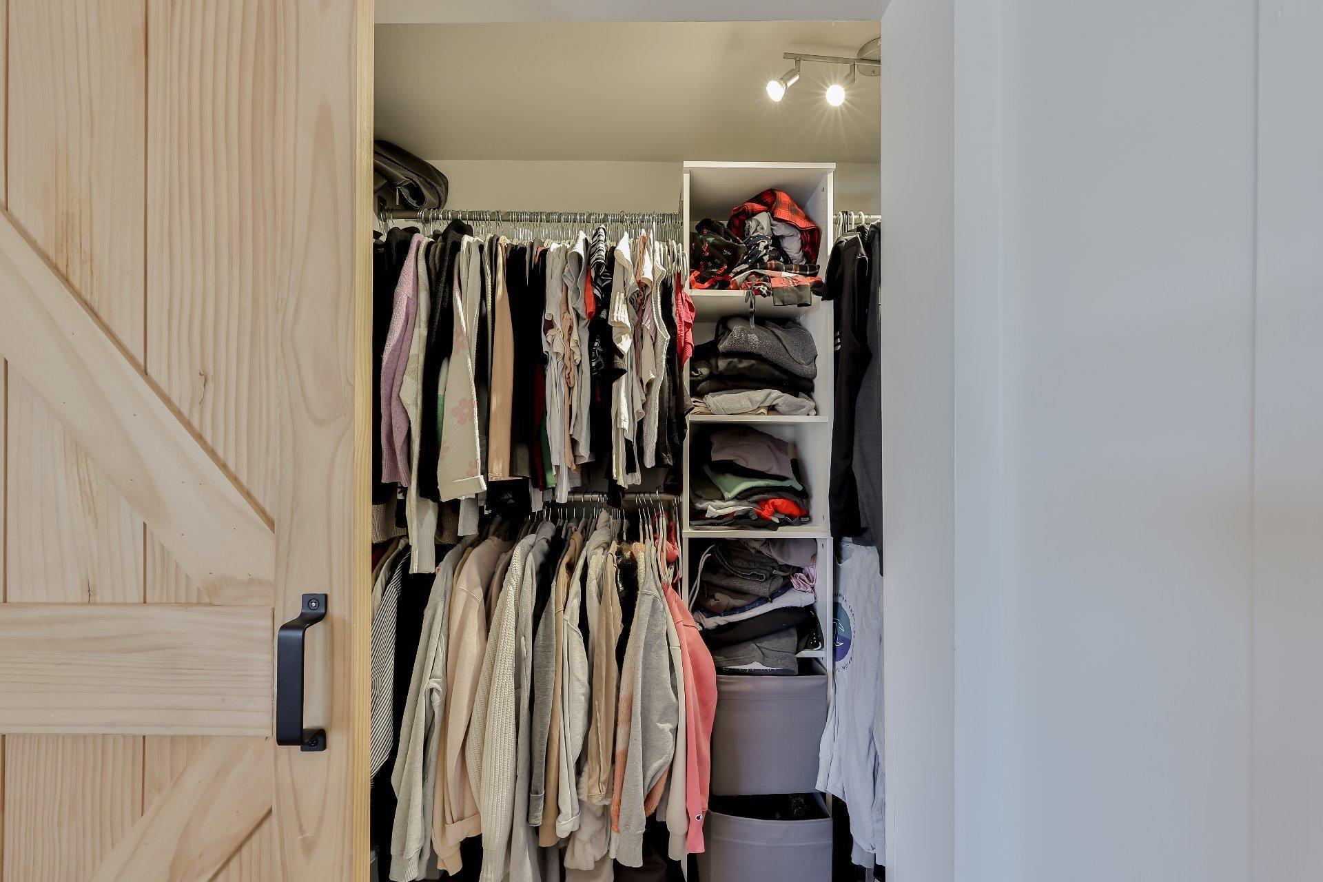 









3150


Ch. St-Charles

,
Terrebonne (Lachenaie),




QC
J6V0G9

