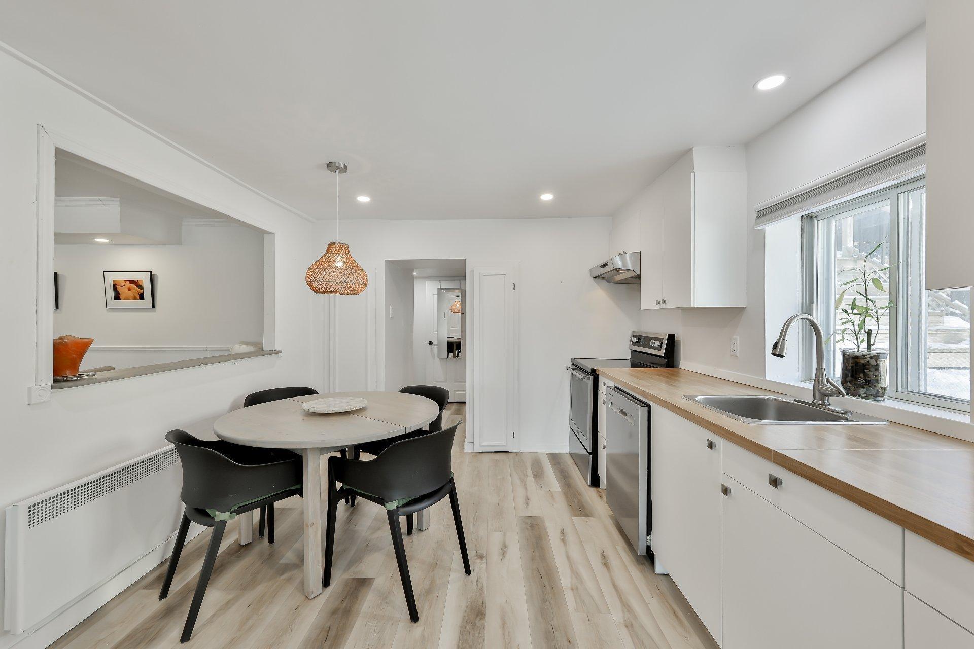 









3150


Ch. St-Charles

,
Terrebonne (Lachenaie),




QC
J6V0G9

