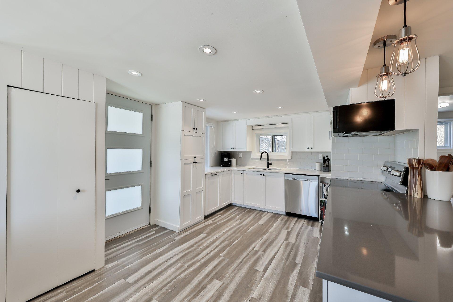 









3150


Ch. St-Charles

,
Terrebonne (Lachenaie),




QC
J6V0G9

