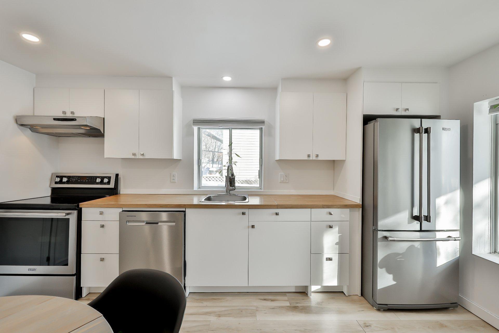 









3150


Ch. St-Charles

,
Terrebonne (Lachenaie),




QC
J6V0G9

