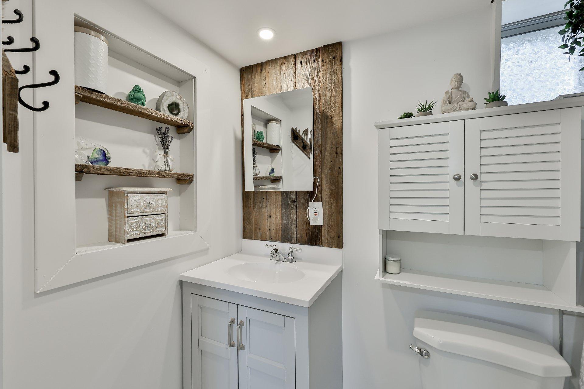 









3150


Ch. St-Charles

,
Terrebonne (Lachenaie),




QC
J6V0G9

