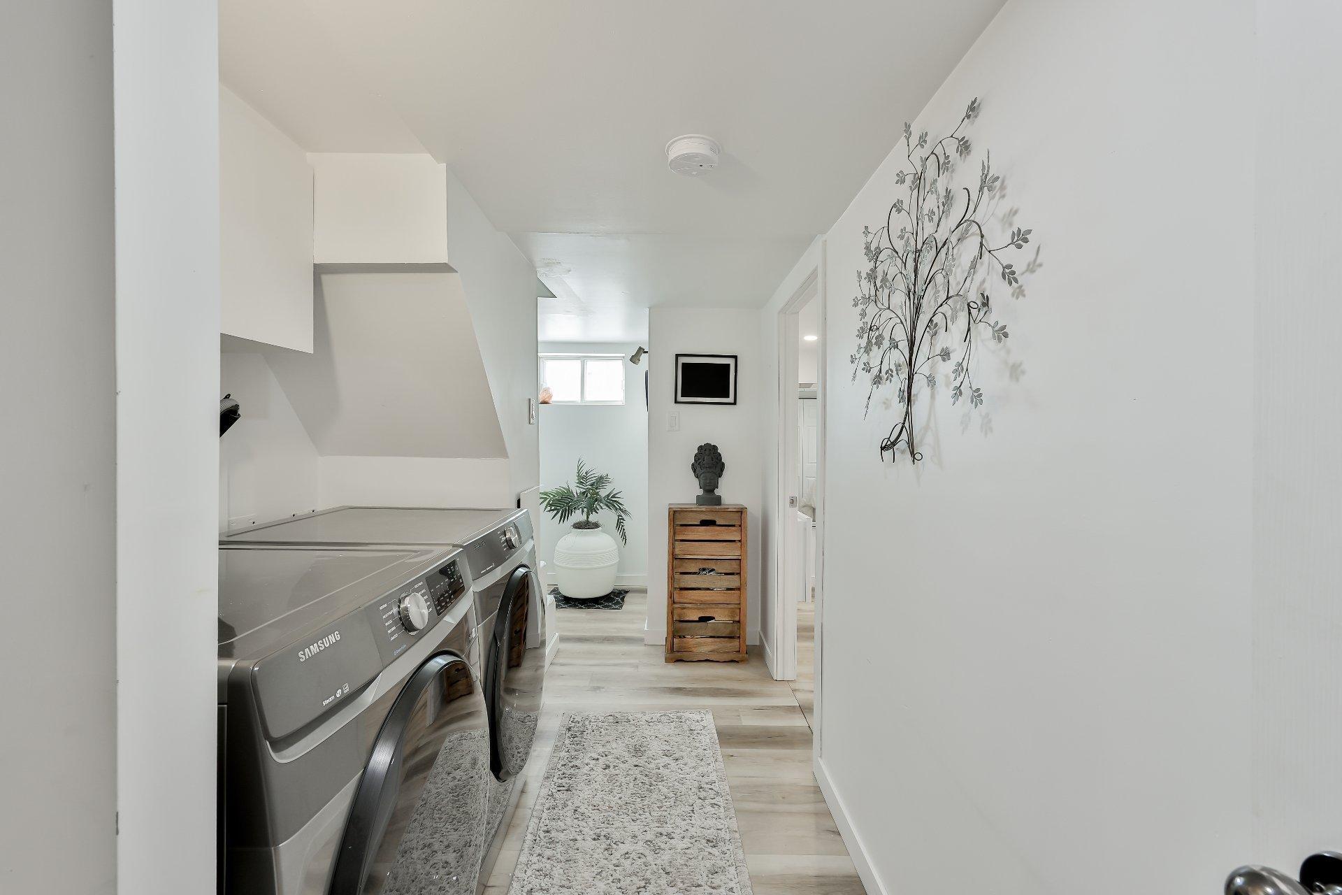 









3150


Ch. St-Charles

,
Terrebonne (Lachenaie),




QC
J6V0G9

