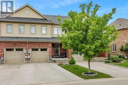 INVITING CURB APPEAL -AGGREGATE DRIVE & WALKWAY
