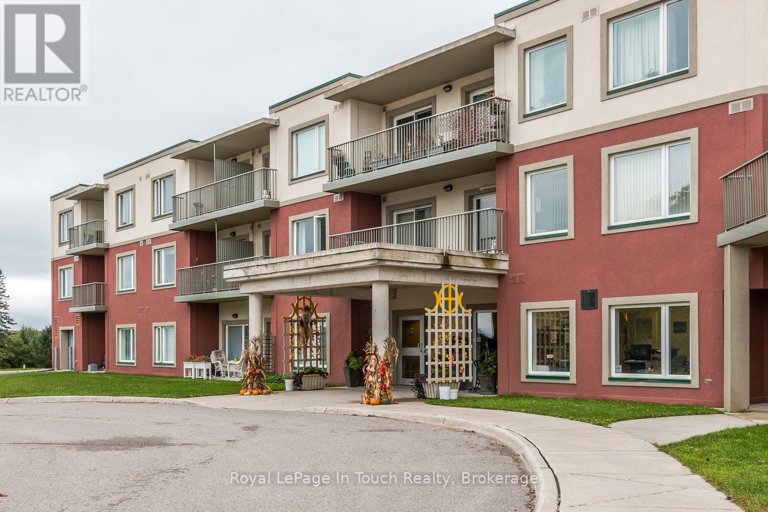 












102 - 333 LAFONTAINE ROAD W

,
Tiny,




Ontario
L9M0H1

