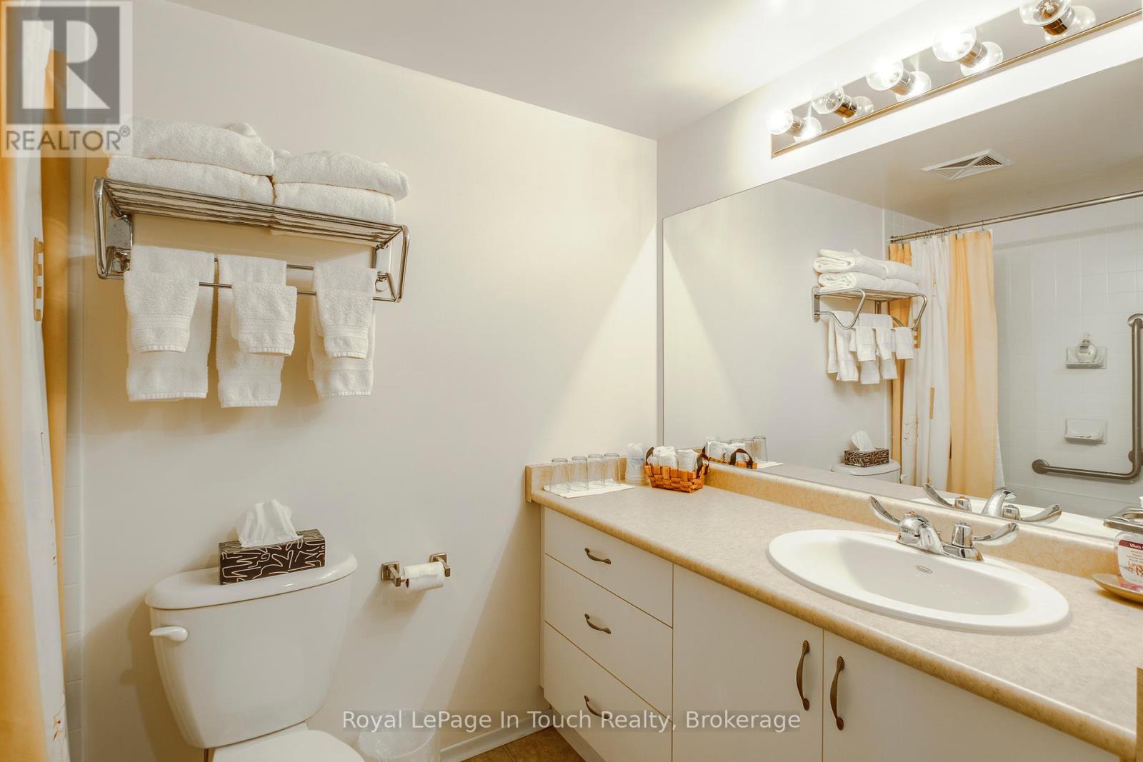 












310 - 333 LAFONTAINE ROAD W

,
Tiny,




Ontario
L9M0H1

