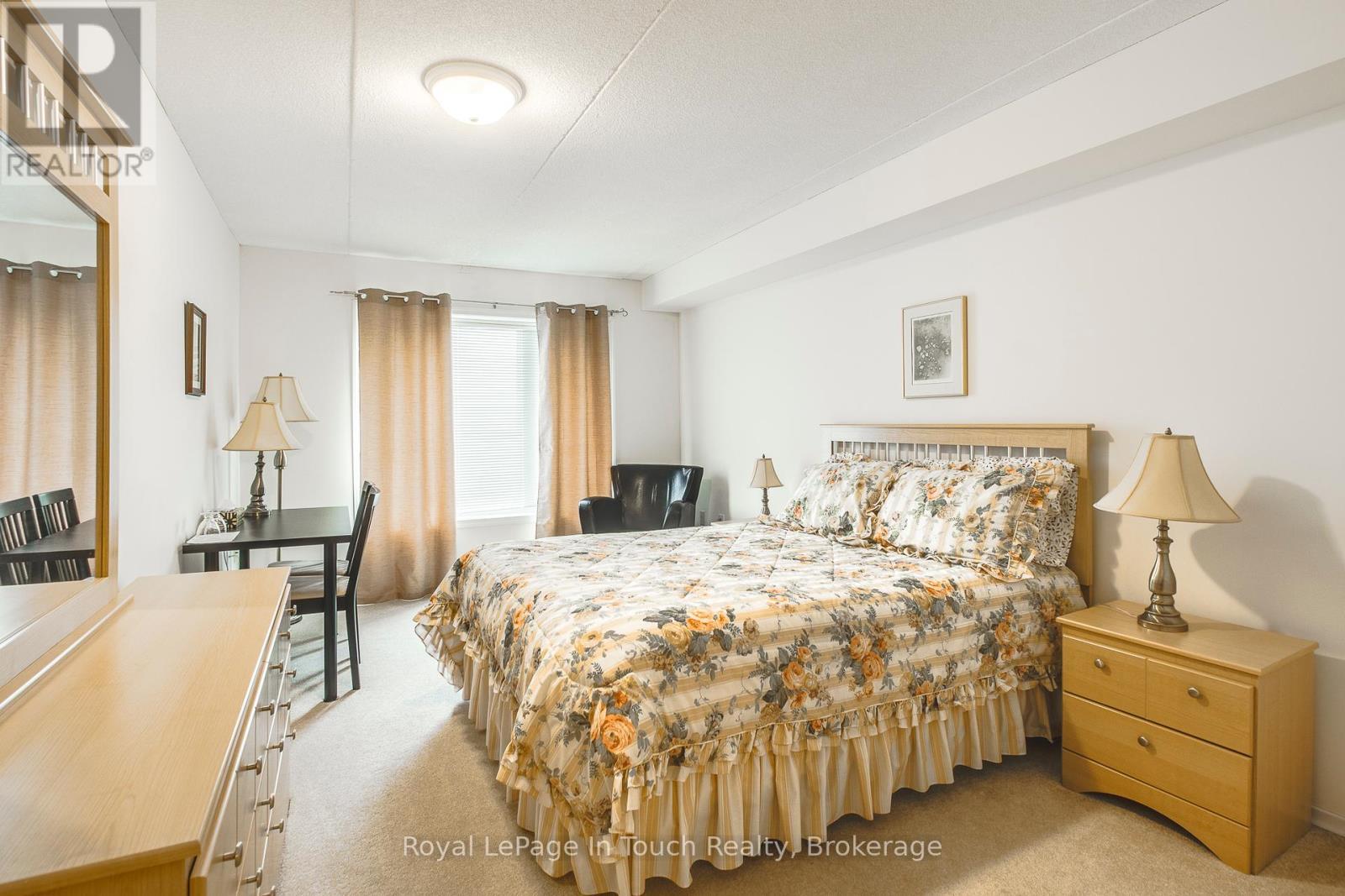 












310 - 333 LAFONTAINE ROAD W

,
Tiny,




Ontario
L9M0H1

