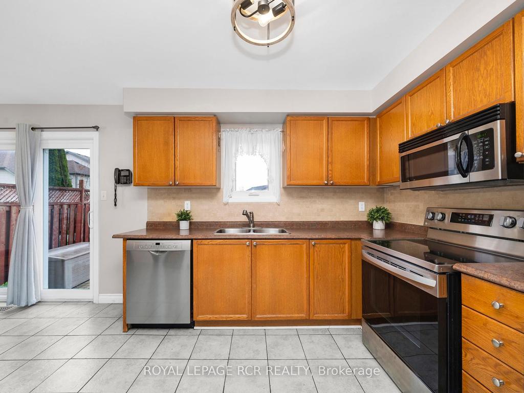 









120


Howard

Crescent,
Orangeville,




ON
L9W 4W2

