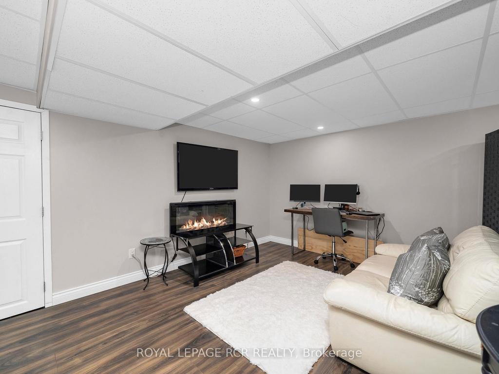 









120


Howard

Crescent,
Orangeville,




ON
L9W 4W2

