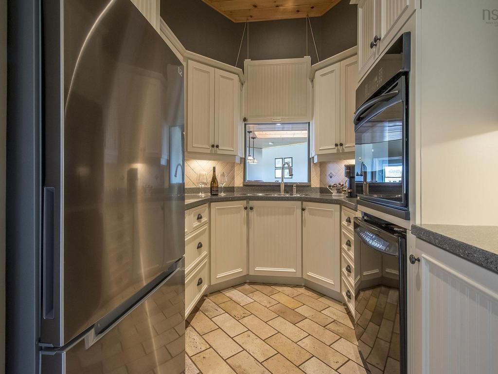 












52 Captain Landers Court

,
Hebron,




NS
B5A 5Z6

