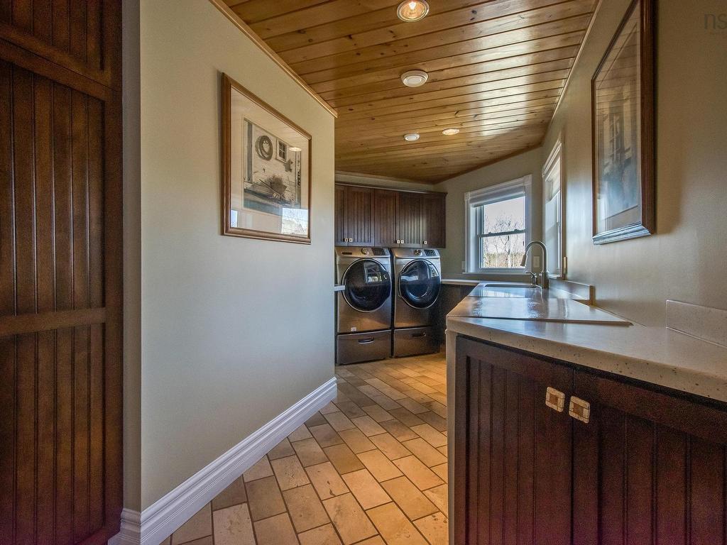 












52 Captain Landers Court

,
Hebron,




NS
B5A 5Z6

