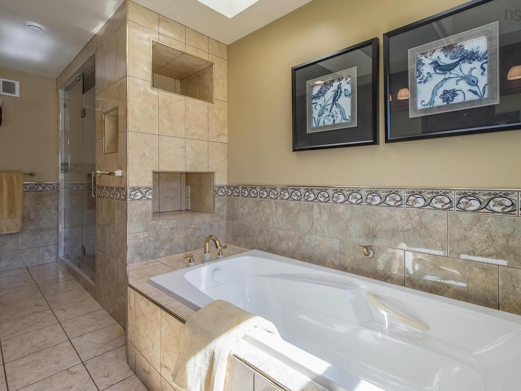 












52 Captain Landers Court

,
Hebron,




NS
B5A 5Z6

