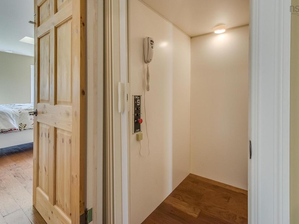 












52 Captain Landers Court

,
Hebron,




NS
B5A 5Z6

