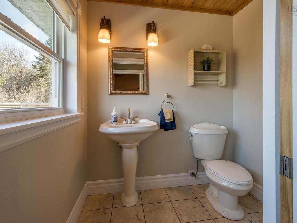 












52 Captain Landers Court

,
Hebron,




NS
B5A 5Z6

