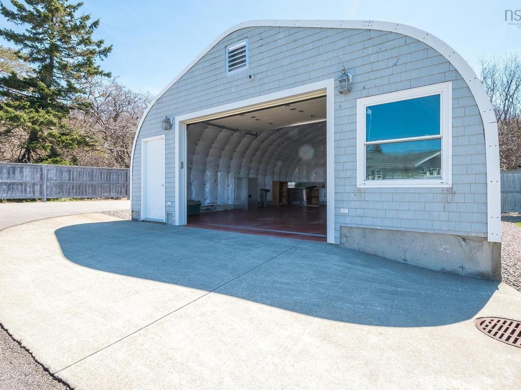 












52 Captain Landers Court

,
Hebron,




NS
B5A 5Z6

