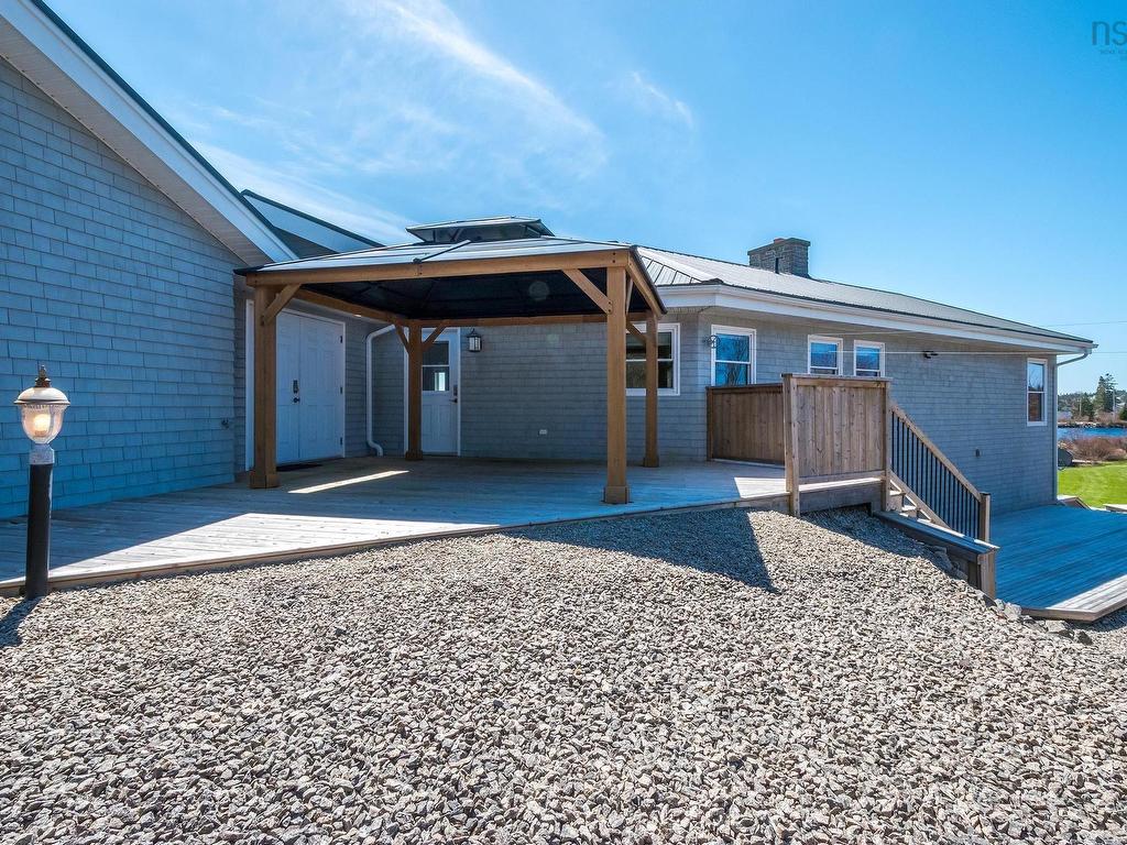 












52 Captain Landers Court

,
Hebron,




NS
B5A 5Z6

