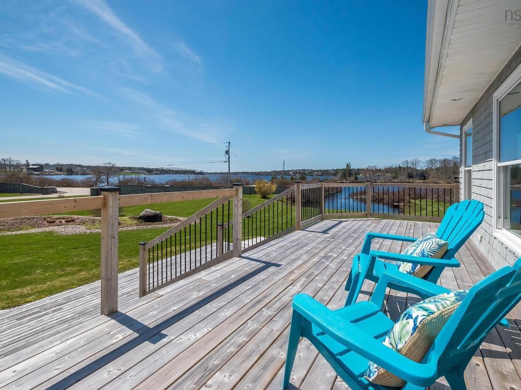 












52 Captain Landers Court

,
Hebron,




NS
B5A 5Z6

