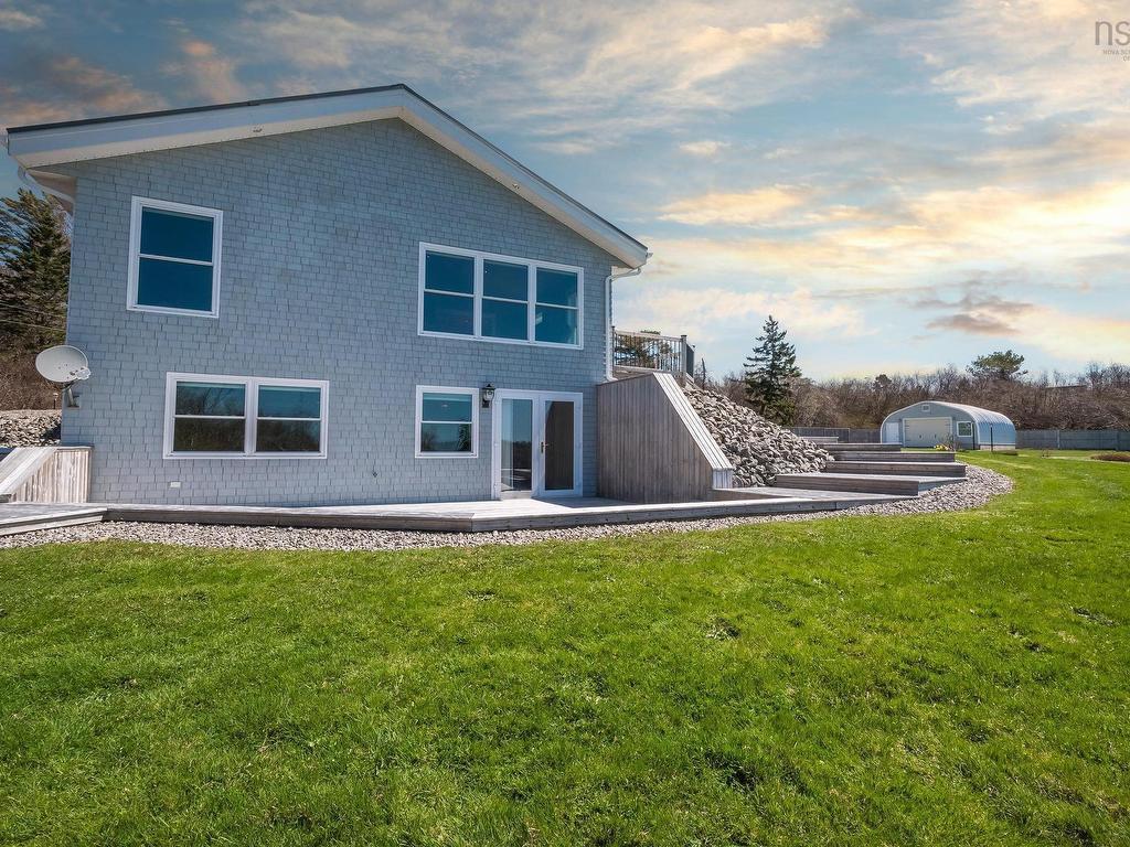 












52 Captain Landers Court

,
Hebron,




NS
B5A 5Z6

