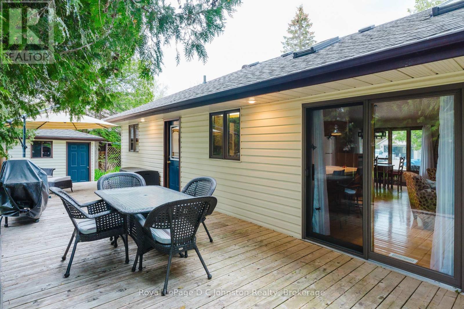 












30 CEDAR BUSH DRIVE

,
Saugeen Shores,




Ontario
N0H2L0

