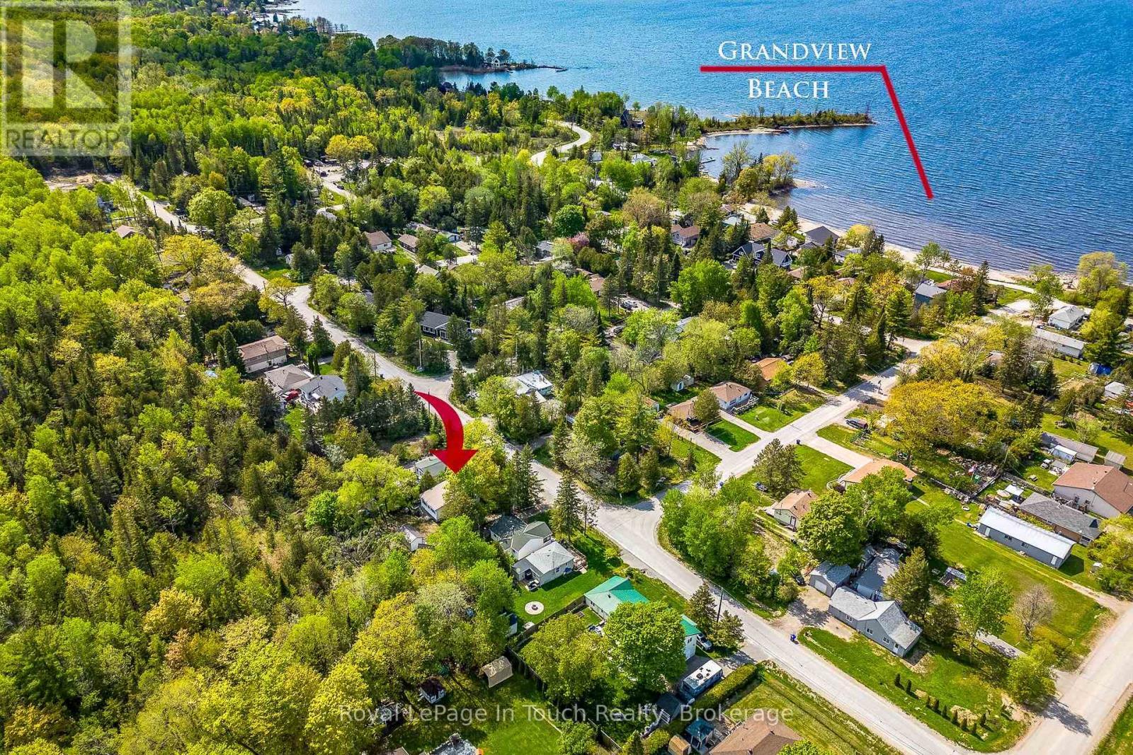 












9 EARLDOM BOULEVARD

,
Tay (Port McNicoll),




Ontario
L0K1R0

