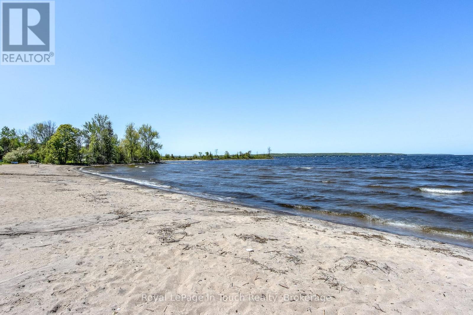












9 EARLDOM BOULEVARD

,
Tay (Port McNicoll),




Ontario
L0K1R0

