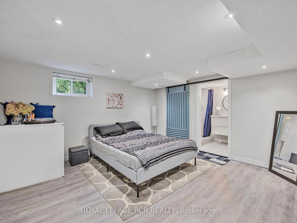 









61


William

Street East,
Caledon,




ON
L7K 1N7

