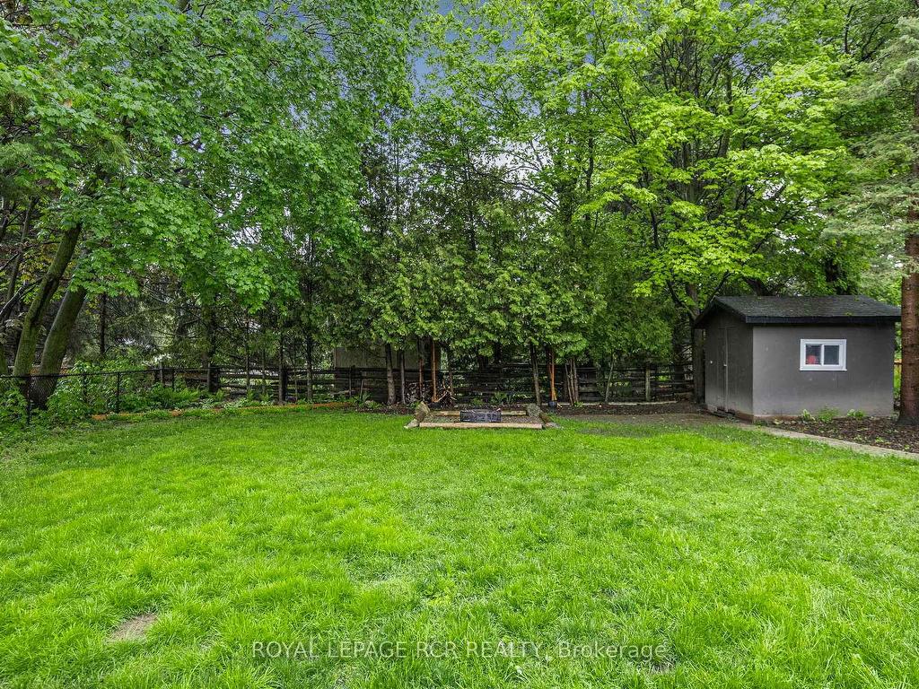 









61


William

Street East,
Caledon,




ON
L7K 1N7

