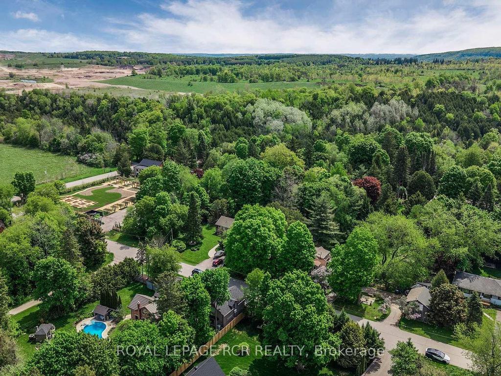 









61


William

Street East,
Caledon,




ON
L7K 1N7

