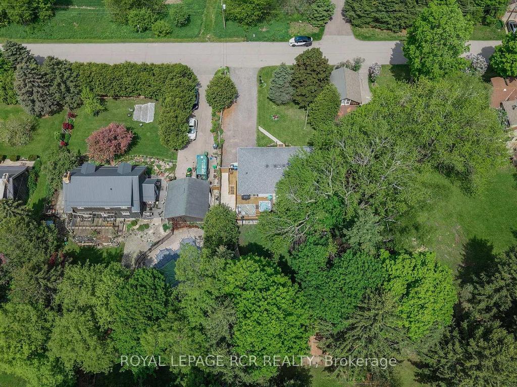 









61


William

Street East,
Caledon,




ON
L7K 1N7

