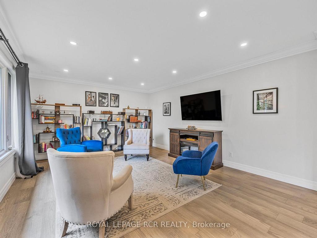 









61


William

Street East,
Caledon,




ON
L7K 1N7

