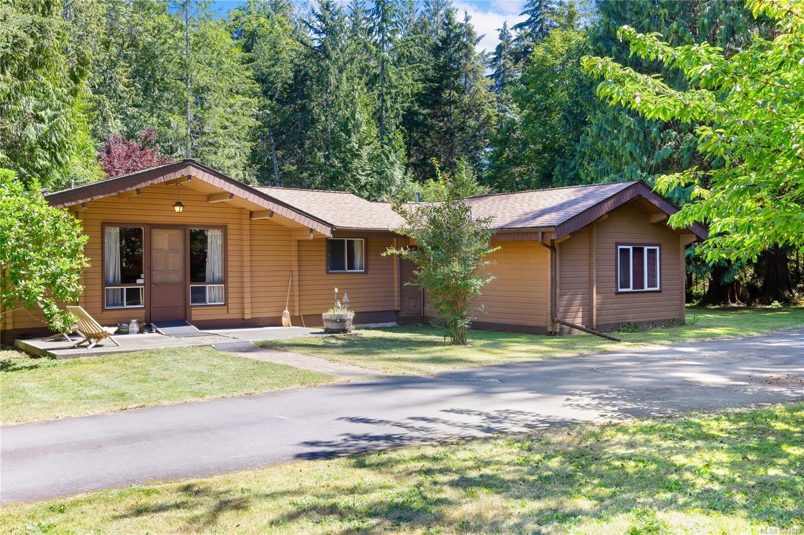 









3826


CHARLTON

Dr,
Qualicum Beach,




BC
V9K 1Z3

