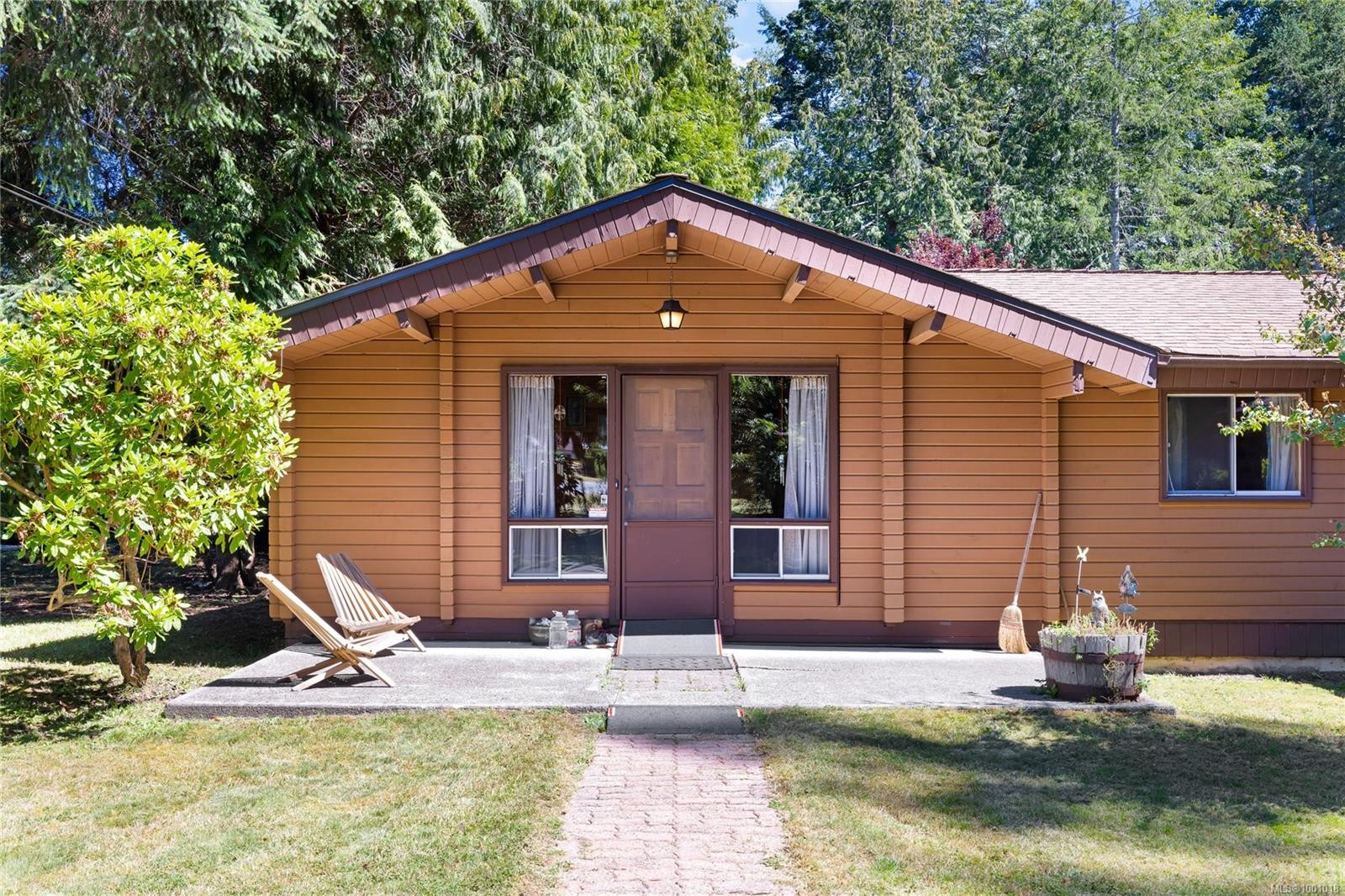 









3826


CHARLTON

Dr,
Qualicum Beach,




BC
V9K 1Z3

