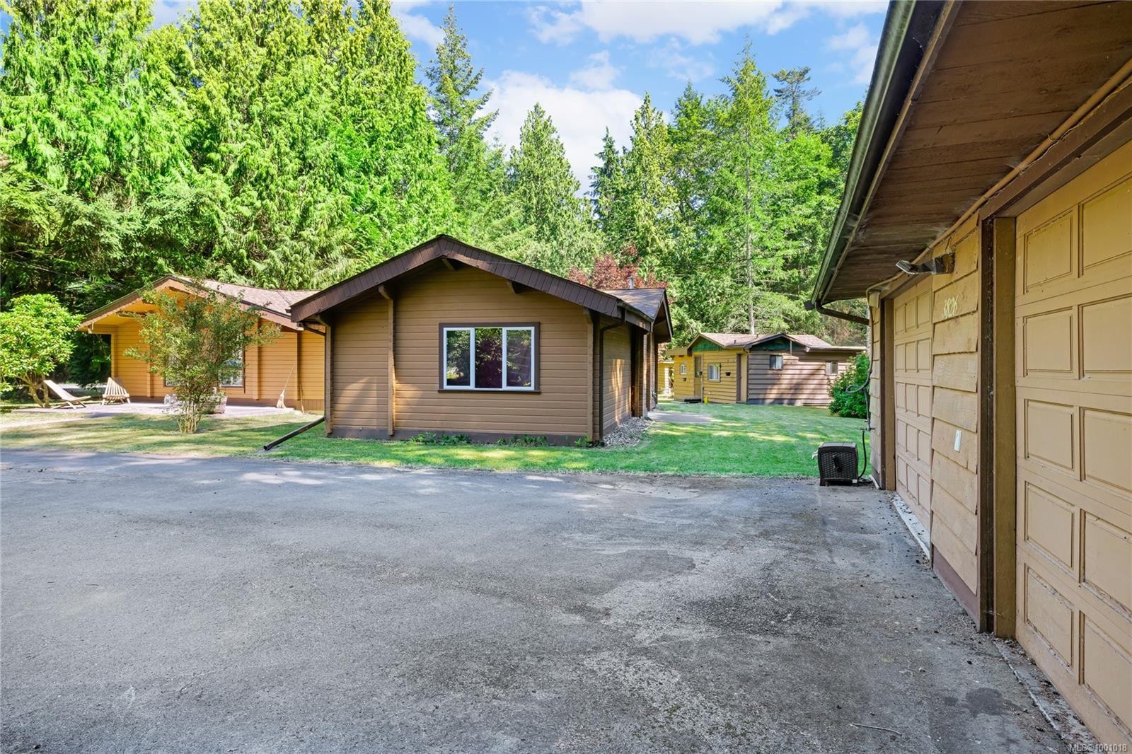 









3826


CHARLTON

Dr,
Qualicum Beach,




BC
V9K 1Z3

