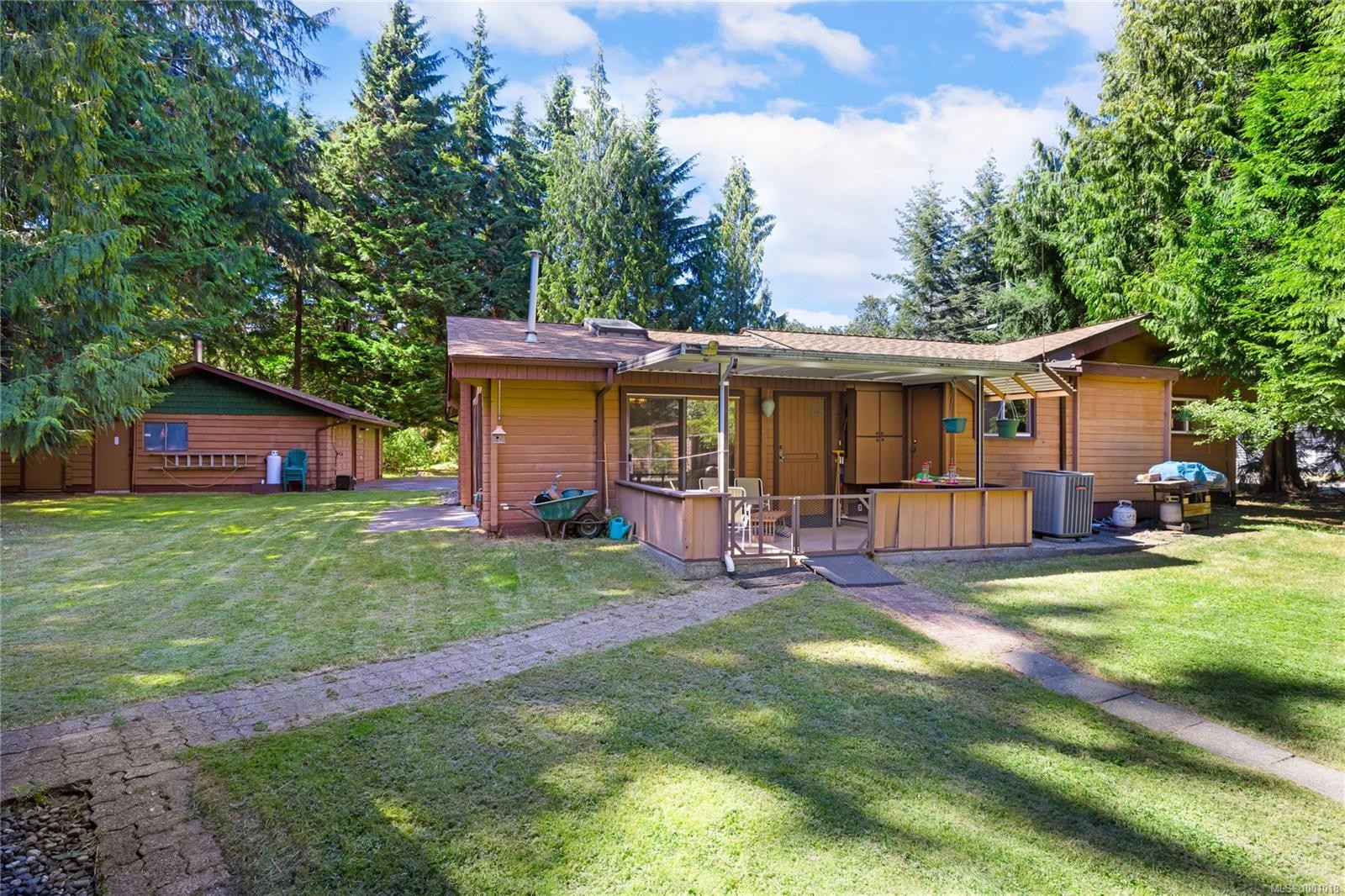 









3826


CHARLTON

Dr,
Qualicum Beach,




BC
V9K 1Z3

