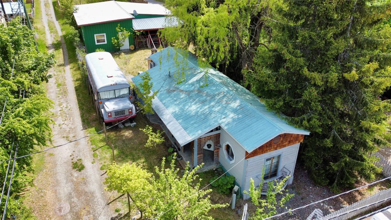 









814


Josephine

Street,
New Denver,




BC
V0G 1S0

