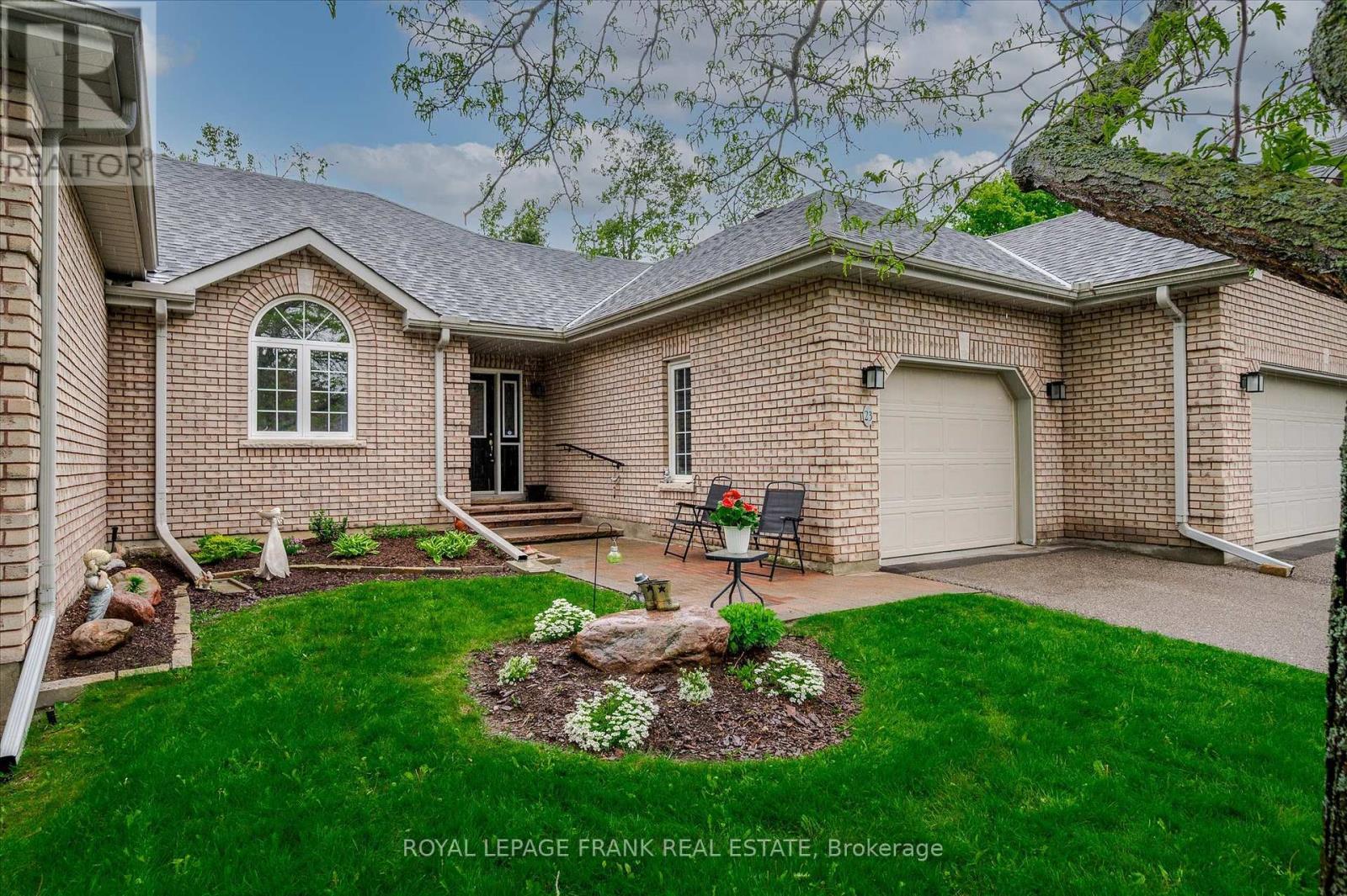












23 - 300 FRANMOR DRIVE

,
Peterborough East (North),




Ontario
K9H7R1

