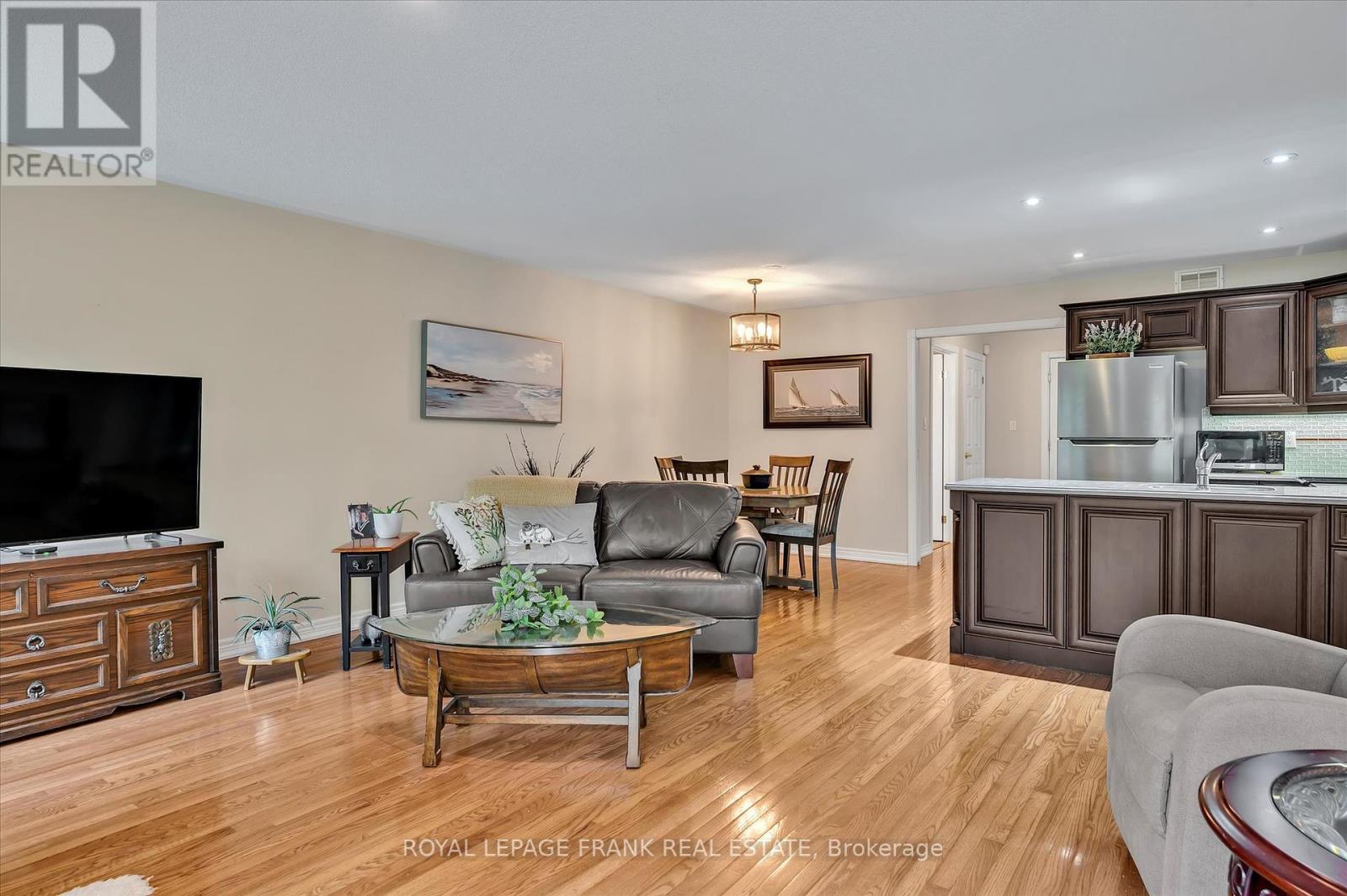 












23 - 300 FRANMOR DRIVE

,
Peterborough East (North),




Ontario
K9H7R1

