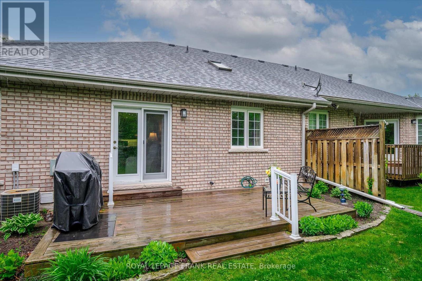 












23 - 300 FRANMOR DRIVE

,
Peterborough East (North),




Ontario
K9H7R1

