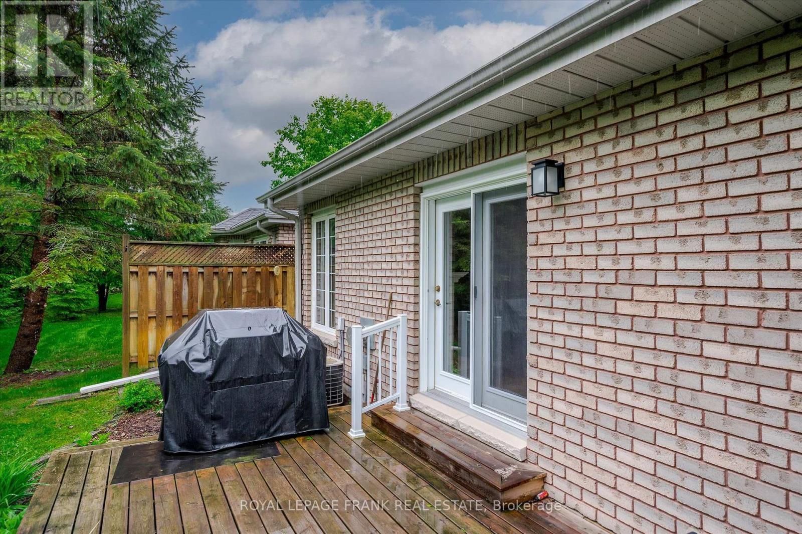 












23 - 300 FRANMOR DRIVE

,
Peterborough East (North),




Ontario
K9H7R1

