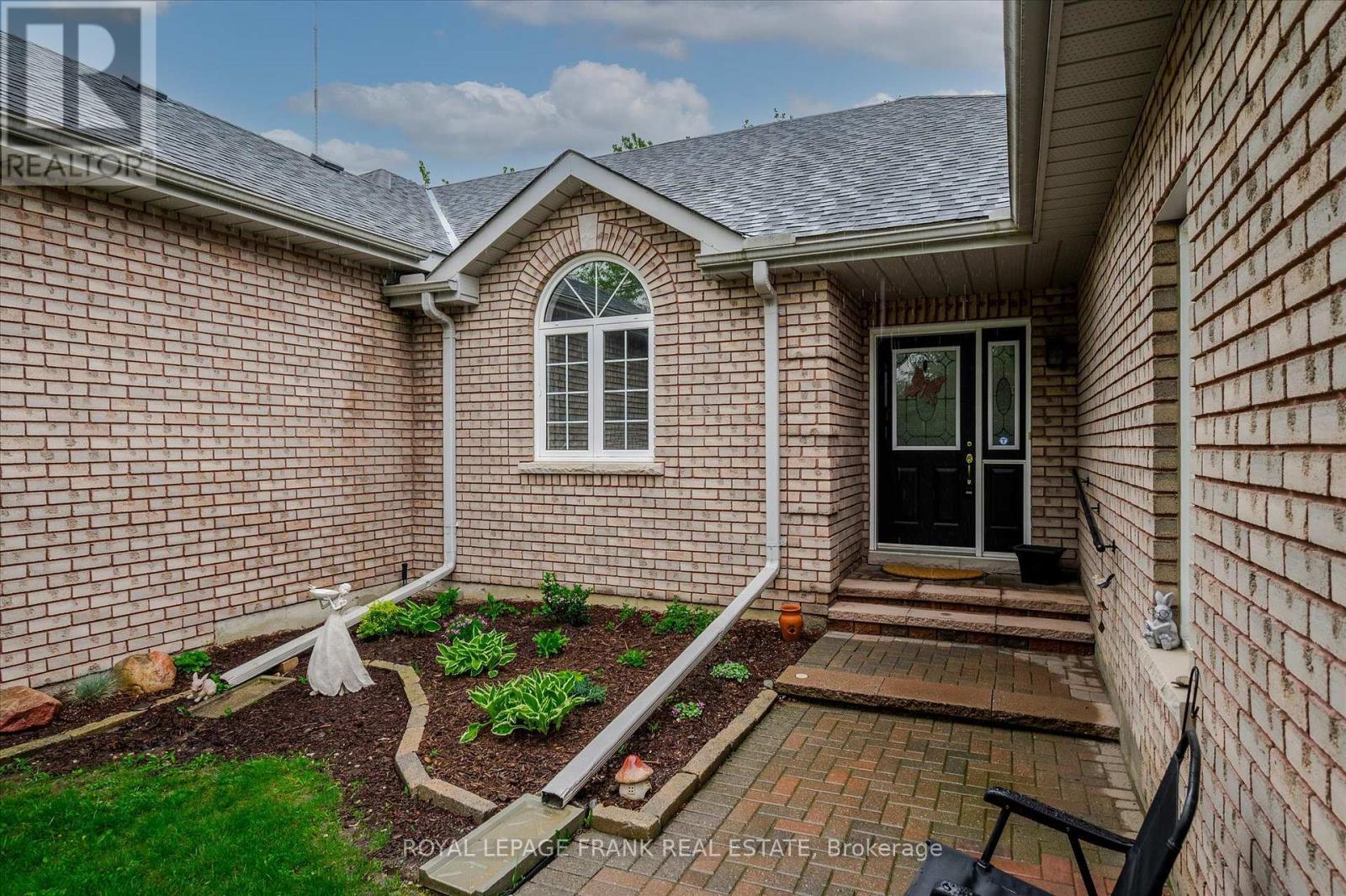 












23 - 300 FRANMOR DRIVE

,
Peterborough East (North),




Ontario
K9H7R1

