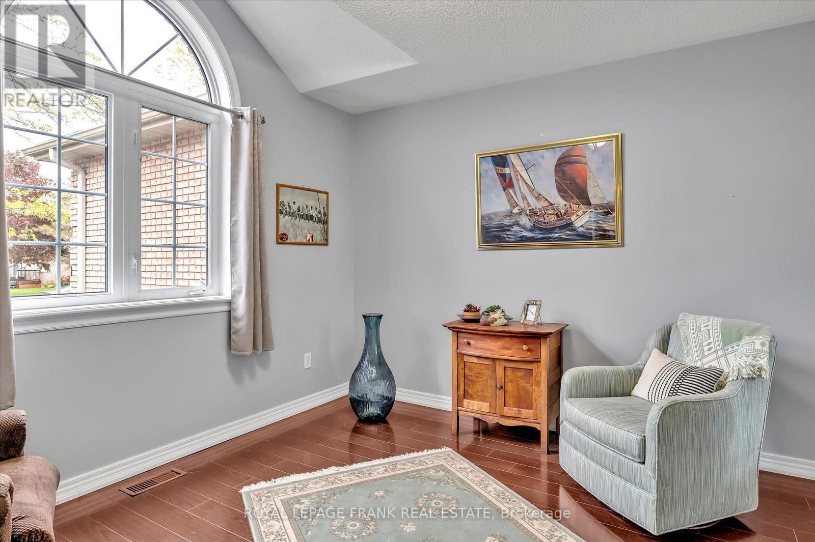 












23 - 300 FRANMOR DRIVE

,
Peterborough East (North),




Ontario
K9H7R1


