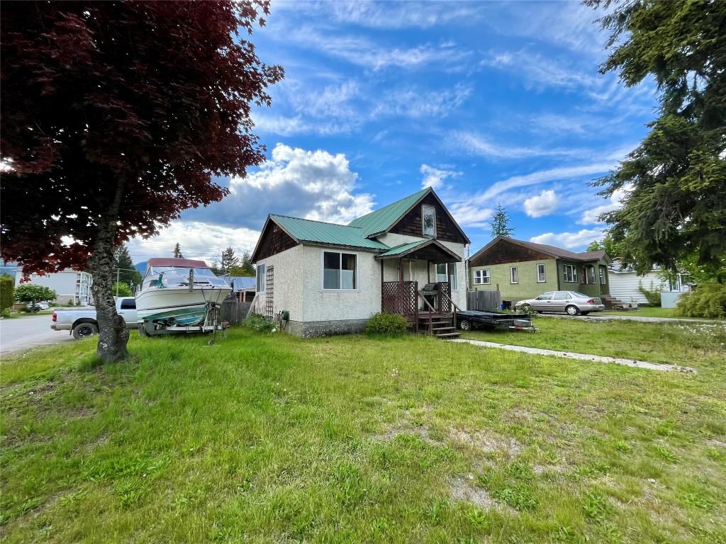 









302


6th

Avenue,
Nakusp,




BC
V0G 1R0

