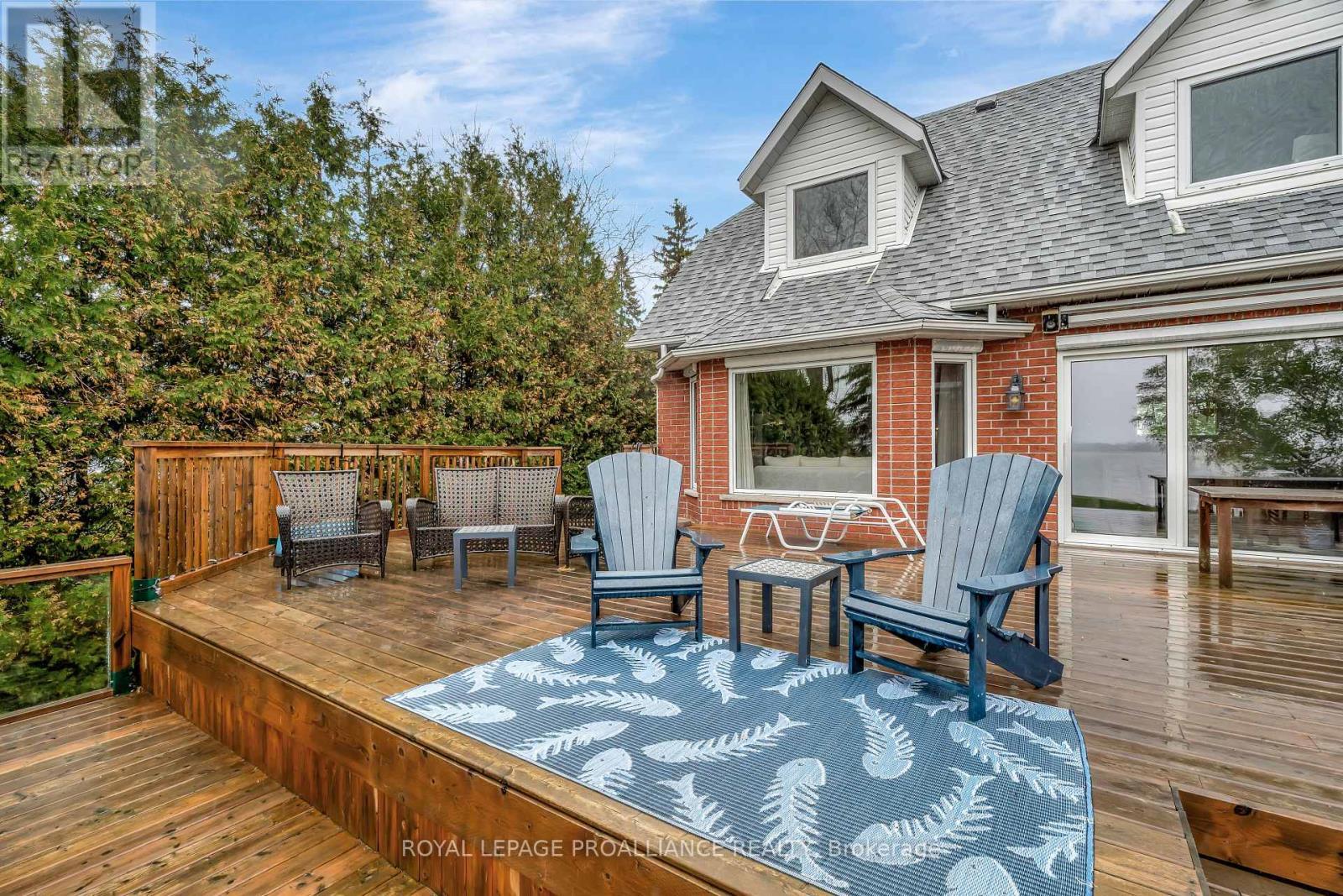 












23 QUIGG LANE

,
Prince Edward County (Ameliasburg Ward),




Ontario
K0K1L0

