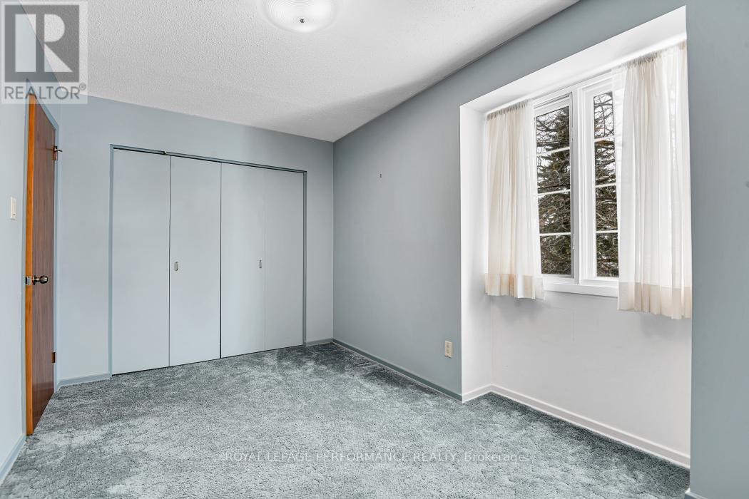 












1970 MARQUIS AVENUE

,
Ottawa,




Ontario
K1J8J4

