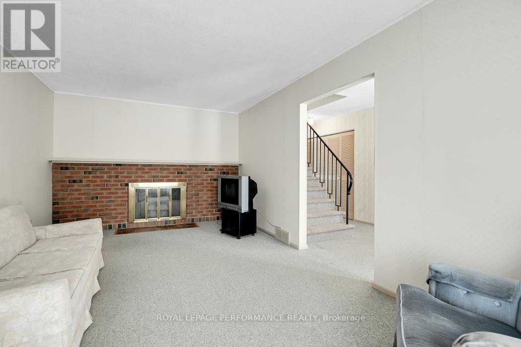 












1970 MARQUIS AVENUE

,
Ottawa,




Ontario
K1J8J4

